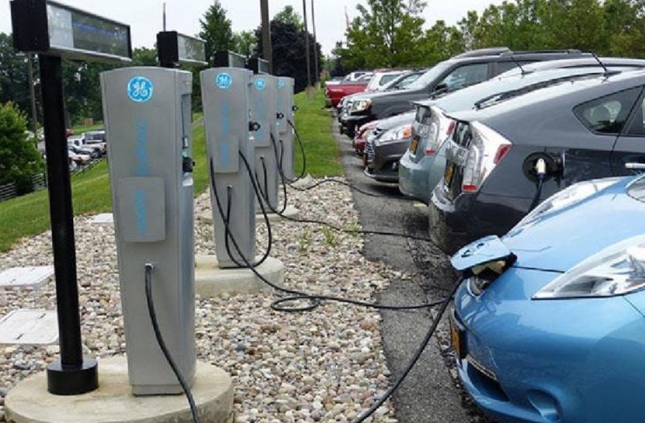 新能源汽车连接器飞速进步中